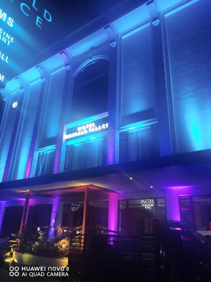Hotel Emerald Palace Kottiyam Bagian luar foto